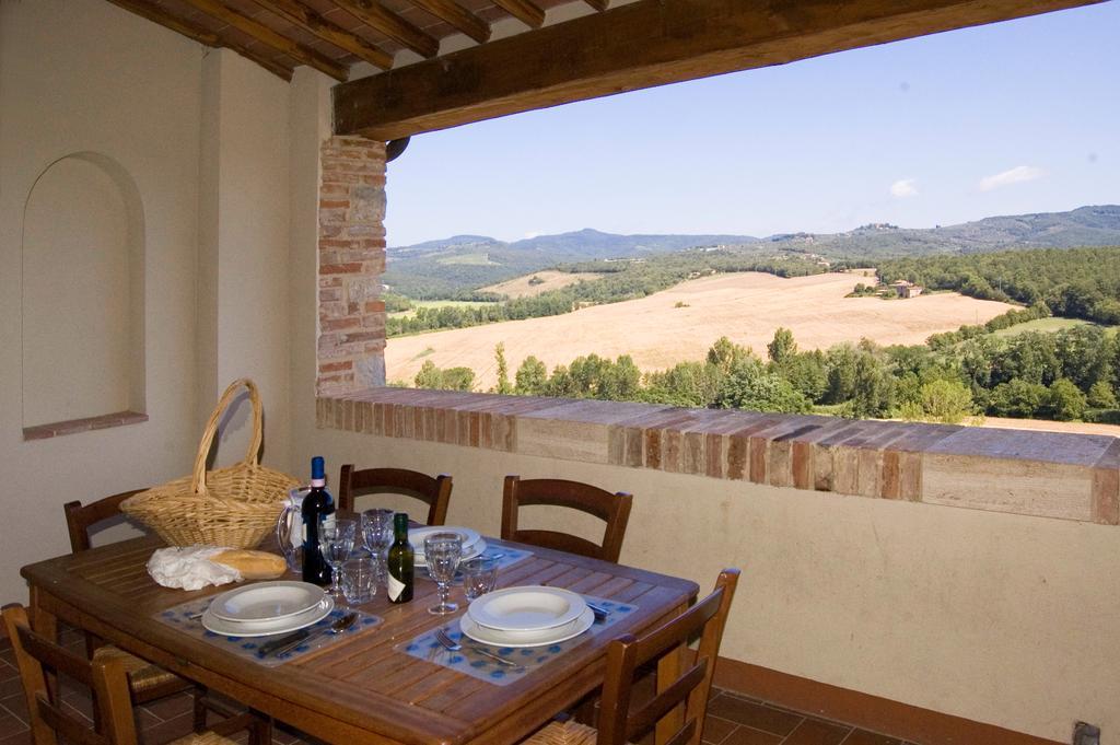 Castello Di Montalto Lejlighedshotel Castelnuovo Berardenga Værelse billede